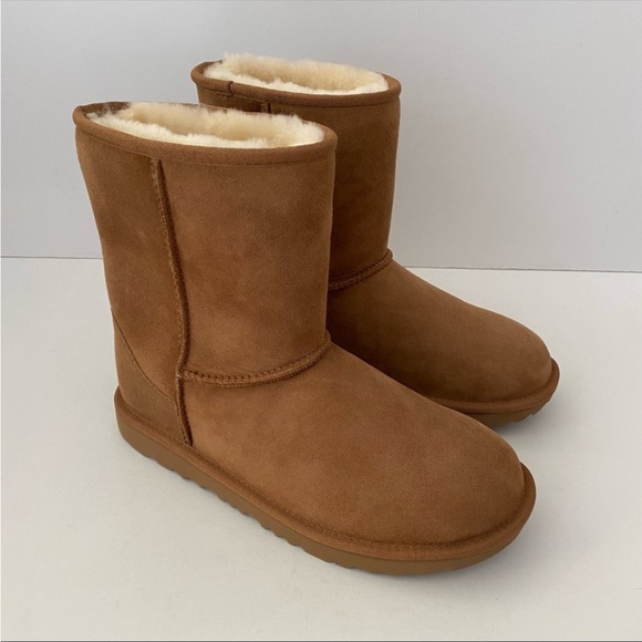 UGG Classic Short Boots Chestnut Women’s 8 NIB NWT - Picture 4 of 8